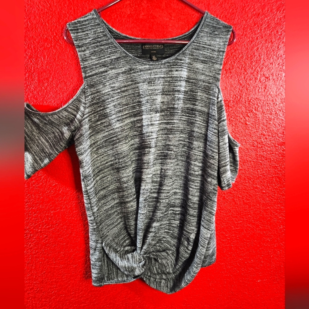 Black & Grey Off the Shoulder, short sleeve, knot front sweater. Size XL